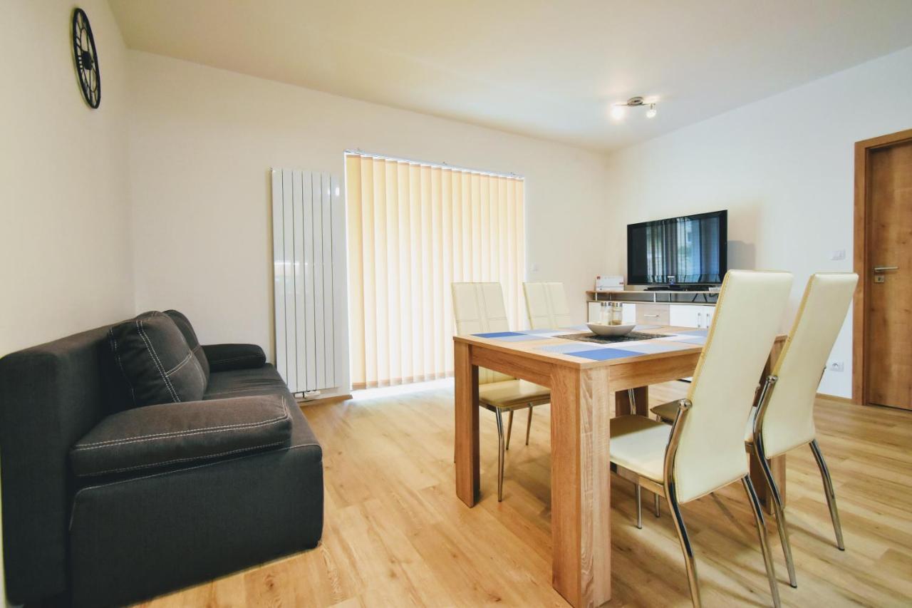 Ferienwohnung Apartma Promenada 276-12 Horní Maršov Exterior foto